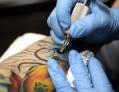 Aktuālās apmācības tetovēšanas un pīrsinga pakalpojumu sniedzējiem