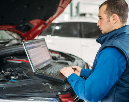 Automobiļu elektronisko vadības sistēmu diagnostika un remonts