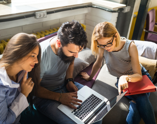 Digitālās prasmes darbā ar Microsoft Office 365 un mākslīgā intelekta (MI) rīkiem (ar priekšzināšanām)