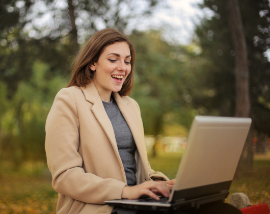 Digitālās prasmes darbā ar Microsoft Office 365 un mākslīgā intelekta (MI) rīkiem (ar priekšzināšanām)
