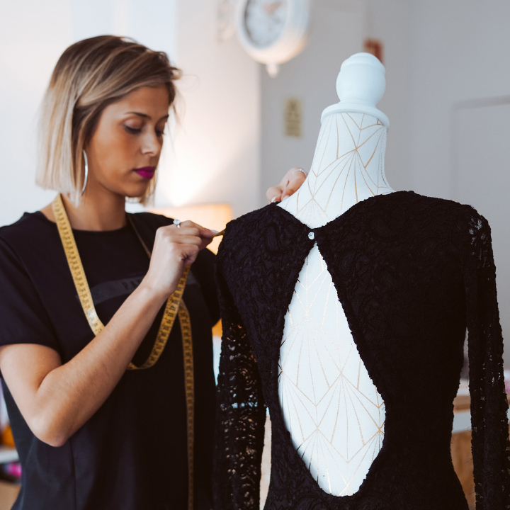 [5369] Šūšanas pamatprasmes vieglā apģērba izgatavošanā