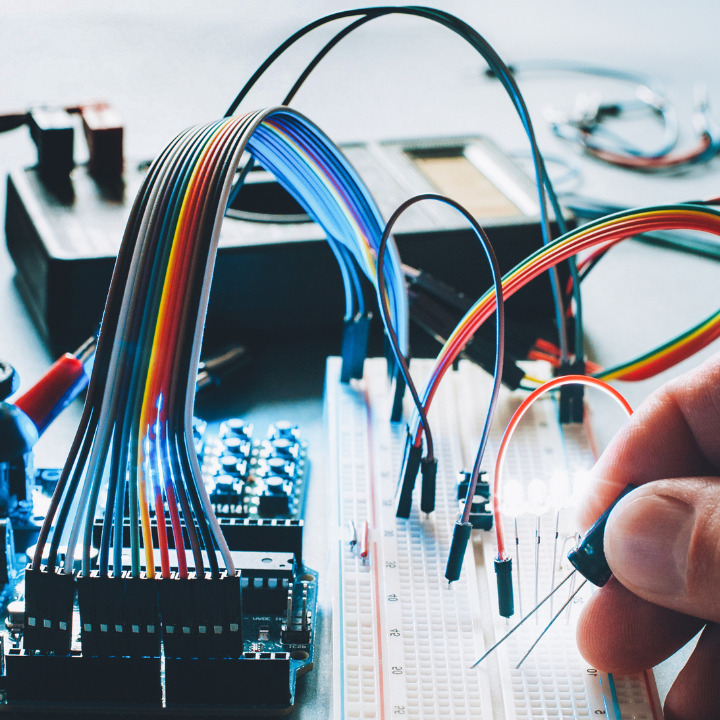 [5590] Programmējamie mikrokontrolleri ARDUINO UNO